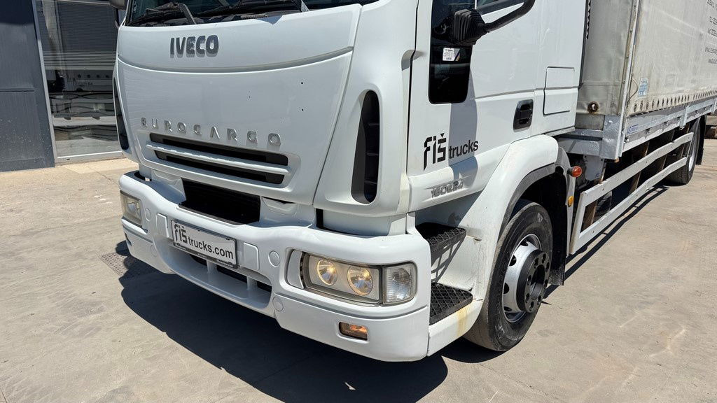 Iveco EuroCargo 160 E24 4X2 tarpaulin - air condition - Camión lona: foto 2 Iveco EuroCargo 160 E24 4X2 tarpaulin - air condition - Camión lona: foto 2