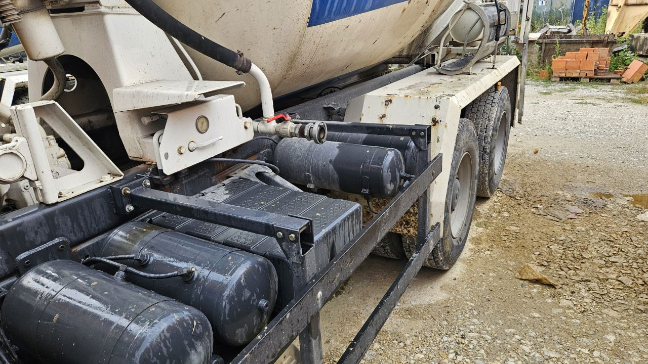 MAN FE 410A 6x4 mixer - 7m3 - euro 3 - Camión hormigonera: foto 3 MAN FE 410A 6x4 mixer - 7m3 - euro 3 - Camión hormigonera: foto 3