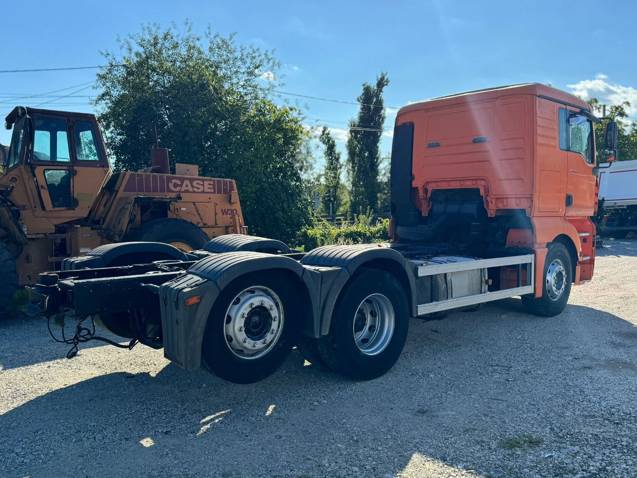 MAN TGA 26.460 6X2 chassis - lifitng axle - Camión chasis: foto 5 MAN TGA 26.460 6X2 chassis - lifitng axle - Camión chasis: foto 5