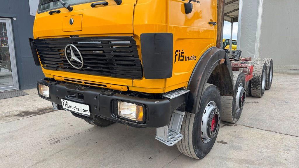 Mercedes-Benz 3228 8x4 chassis - v8 - Camión chasis: foto 2 Mercedes-Benz 3228 8x4 chassis - v8 - Camión chasis: foto 2