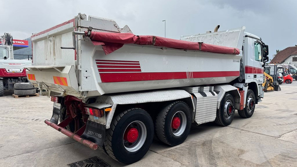 Camión volquete Mercedes-Benz Actros 3246 8X4 mulda tipper - retarder - hydr. back door: foto 6