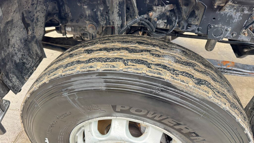 Camión chasis Mercedes-Benz Actros 3331 B 6x4 chassis - big axle: foto 7