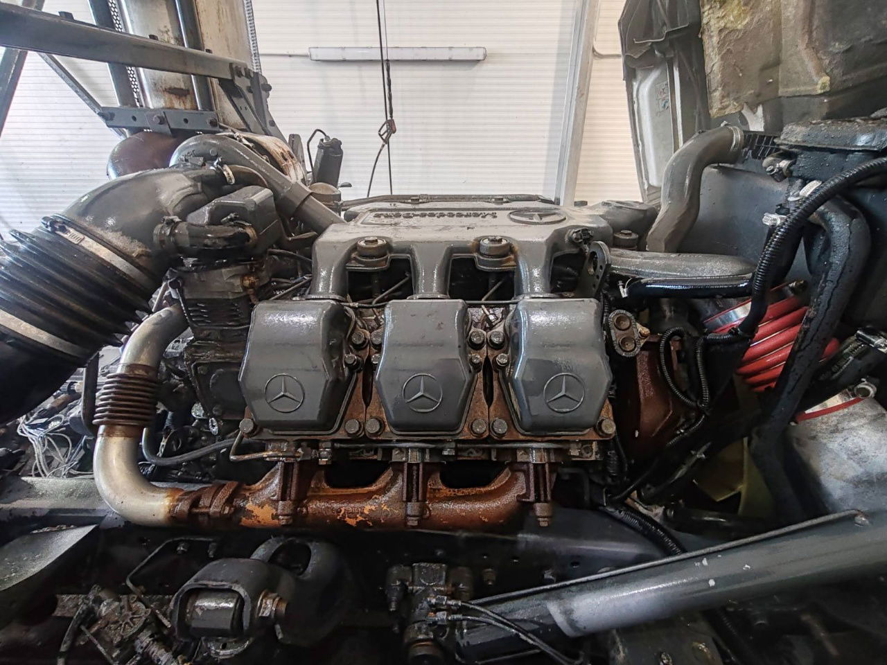 Camión chasis Mercedes-Benz Actros 3331 B 6x4 chassis - big axle: foto 21