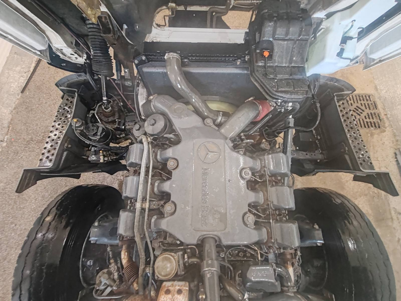 Camión chasis Mercedes-Benz Actros 3331 B 6x4 chassis - big axle: foto 20