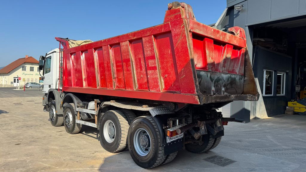 Mercedes-Benz Actros 4141 K 8x6 tipper - 18m3 - Camión volquete: foto 5 Mercedes-Benz Actros 4141 K 8x6 tipper - 18m3 - Camión volquete: foto 5