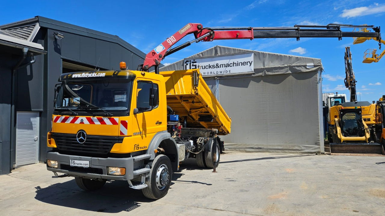 Mercedes-Benz Atego 1828 AK meiller tipper 4x4 - crane 9.5M - remote control - Camión volquete: foto 4 Mercedes-Benz Atego 1828 AK meiller tipper 4x4 - crane 9.5M - remote control - Camión volquete: foto 4