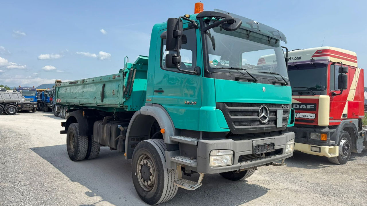 Mercedes-Benz Axor 1829 K 4x4 meiller tipper - Spring - Camión volquete: foto 3 Mercedes-Benz Axor 1829 K 4x4 meiller tipper - Spring - Camión volquete: foto 3