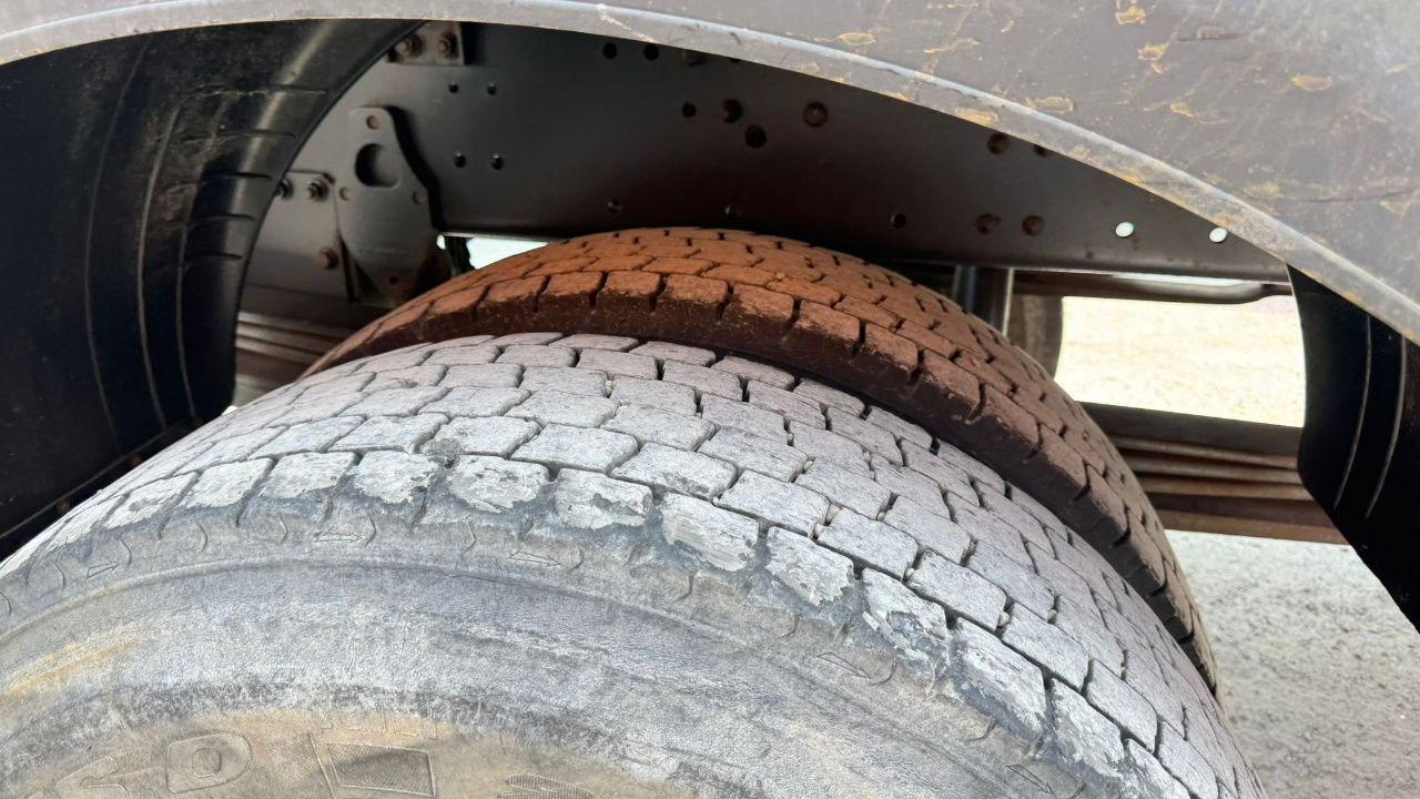 Camión volquete Mercedes-Benz Axor 1829 K 4x4 meiller tipper - Spring: foto 15