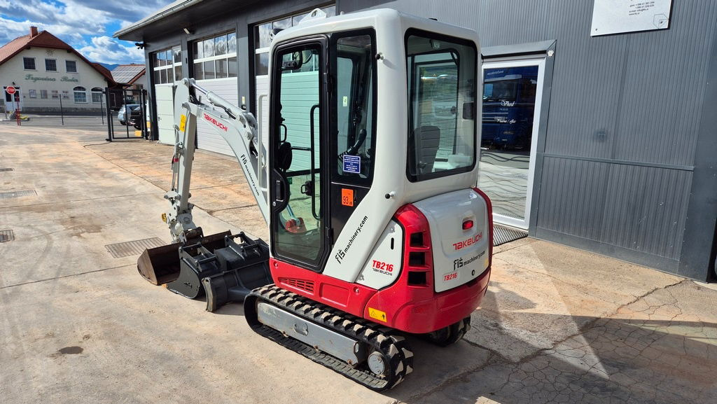 Takeuchi TB216 - 2022 Year - 1335 Hours - Powertilt - Miniexcavadora: foto 4 Takeuchi TB216 - 2022 Year - 1335 Hours - Powertilt - Miniexcavadora: foto 4