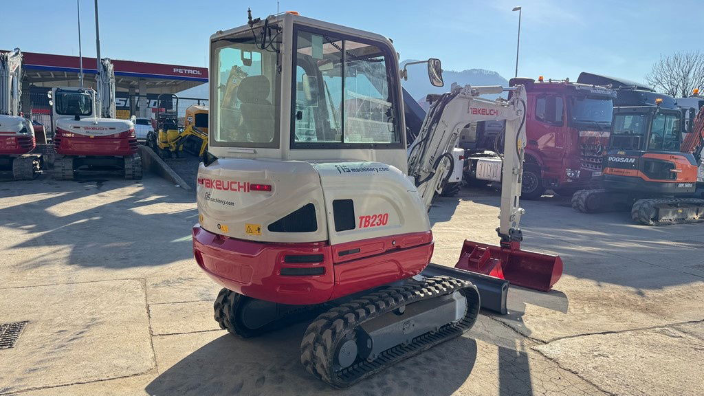 Miniexcavadora Takeuchi TB230 - 2019 Year - 2435 Hours - 2X Buckets - NEW Tracks: foto 7