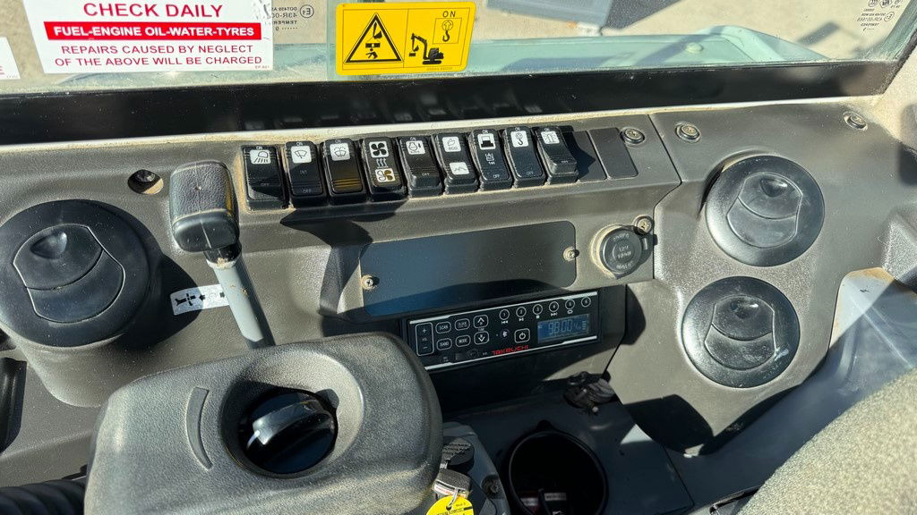 Miniexcavadora Takeuchi TB230 - 2019 Year - 2435 Hours - 2X Buckets - NEW Tracks: foto 16