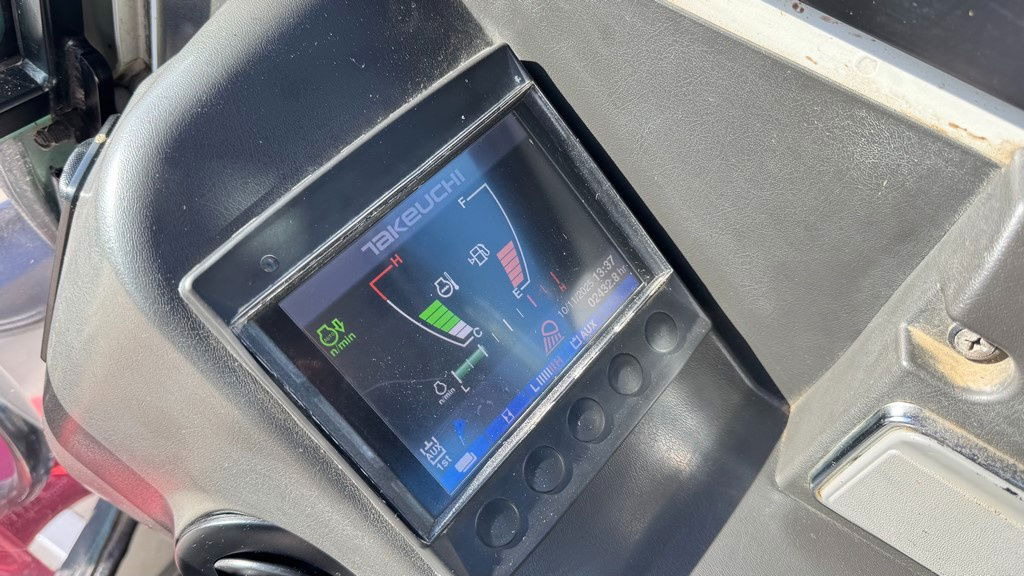 Miniexcavadora Takeuchi TB230 - 2019 Year - 2435 Hours - 2X Buckets - NEW Tracks: foto 18