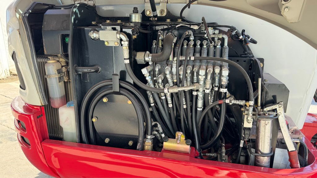 Miniexcavadora Takeuchi TB230 - 2019 Year - 2435 Hours - 2X Buckets - NEW Tracks: foto 9