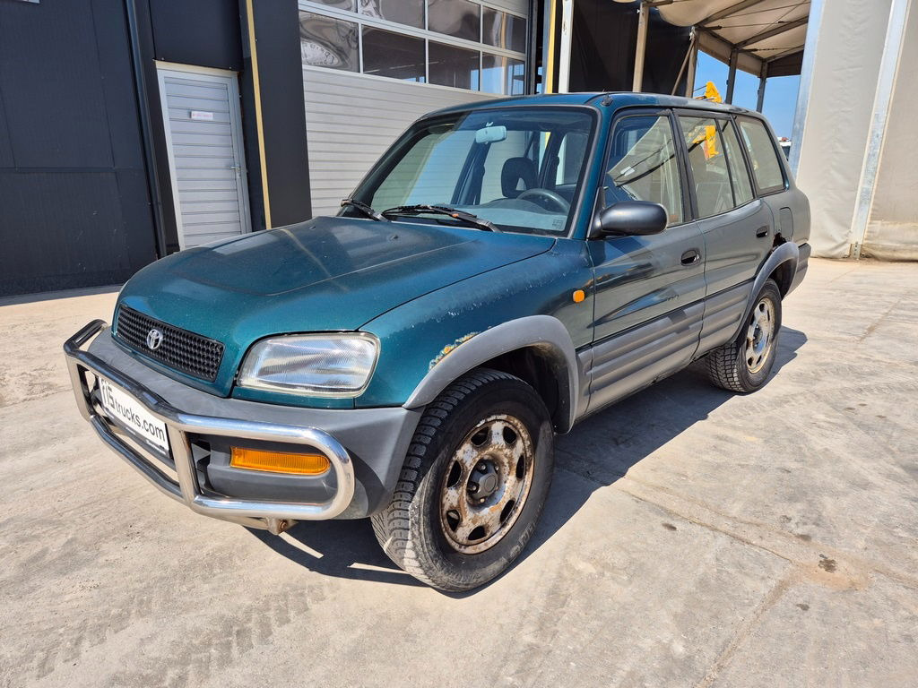 Toyota RAV4 2.0 - Petrol - Automatic - SUV/ Todoterreno: foto 1 Toyota RAV4 2.0 - Petrol - Automatic - SUV/ Todoterreno: foto 1