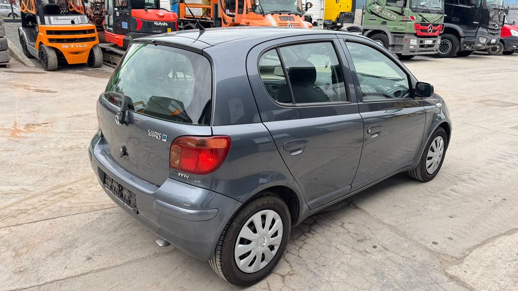 Toyota Yaris 1.3 - Petrol - 5 Doors - AC - Coche: foto 3 Toyota Yaris 1.3 - Petrol - 5 Doors - AC - Coche: foto 3