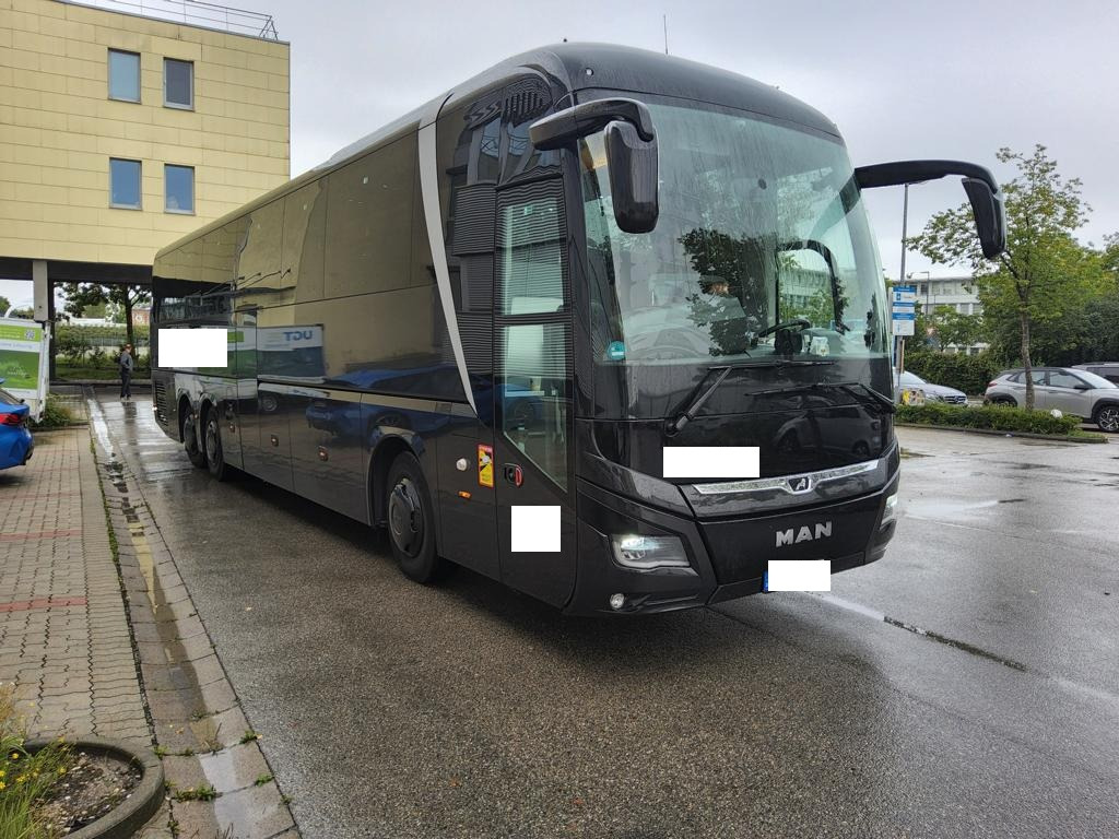 MAN Lion´s Coach C R09 53+1+1 / WC / Küche / Fahrschulpedale - Autocar: foto 1 MAN Lion´s Coach C R09 53+1+1 / WC / Küche / Fahrschulpedale - Autocar: foto 1