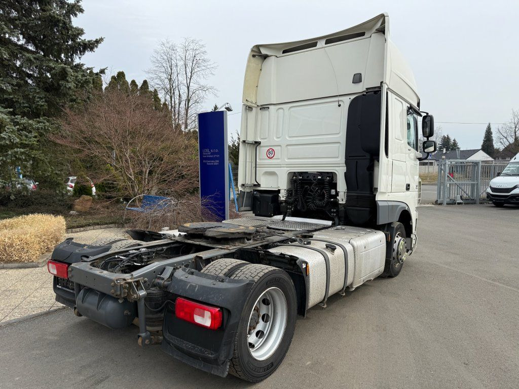 DAF XF460 EURO 6 MEGA/lowdeck - Cabeza tractora: foto 4 DAF XF460 EURO 6 MEGA/lowdeck - Cabeza tractora: foto 4