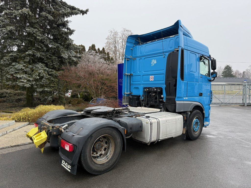 DAF XF510 SC EURO 3 NEW TACHO, Hydraulics - Cabeza tractora: foto 4 DAF XF510 SC EURO 3 NEW TACHO, Hydraulics - Cabeza tractora: foto 4