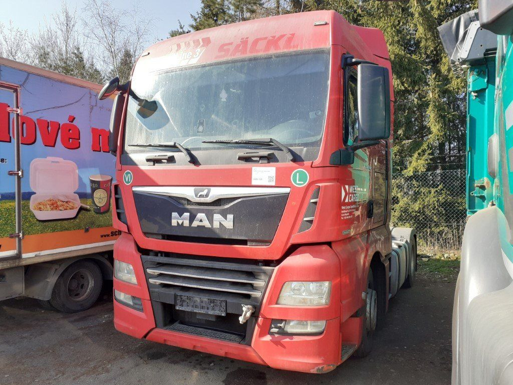 MAN TGX18.460 XLX Motorschaden/engine damage - Cabeza tractora: foto 2 MAN TGX18.460 XLX Motorschaden/engine damage - Cabeza tractora: foto 2