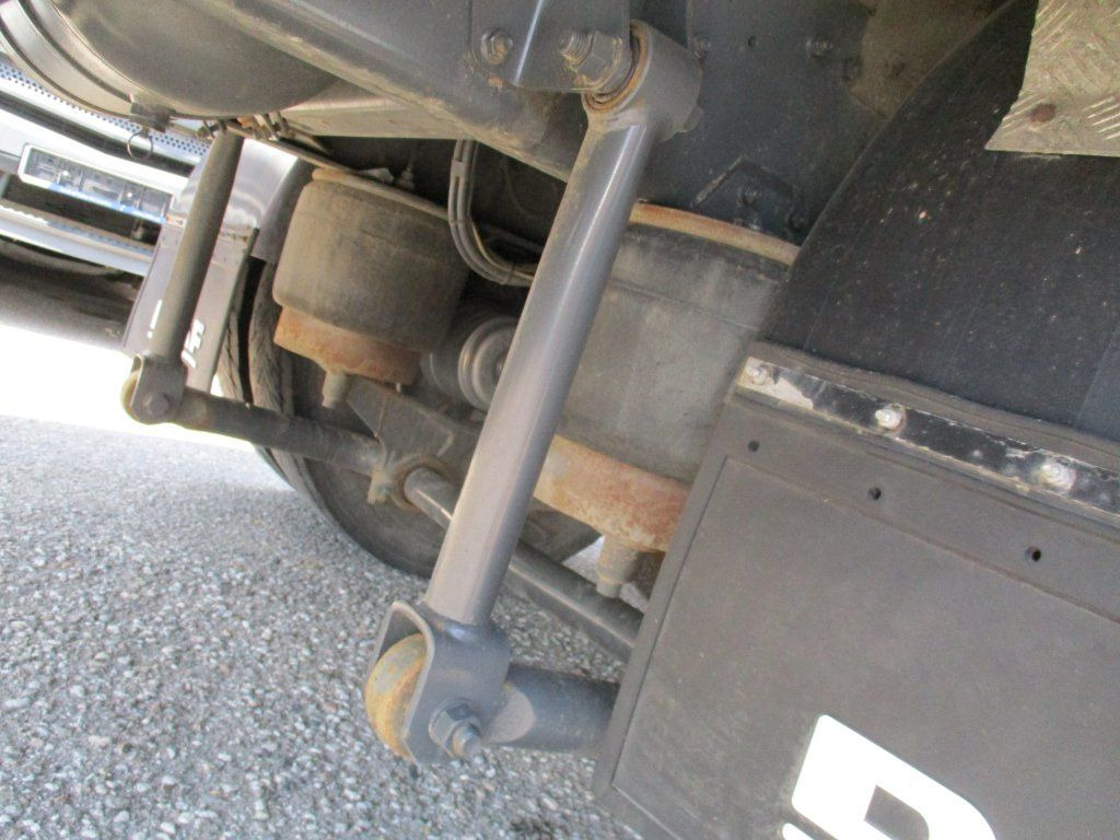 Camión frigorífico DAF LF 18.260: foto 9