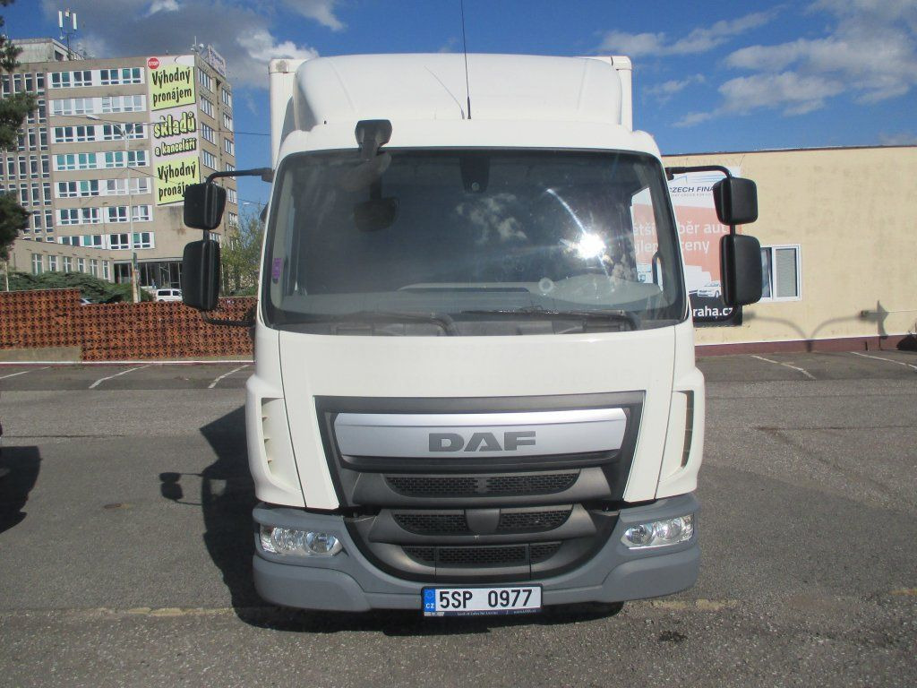DAF LF 180 mit LBW - Furgoneta caja cerrada: foto 2 DAF LF 180 mit LBW - Furgoneta caja cerrada: foto 2