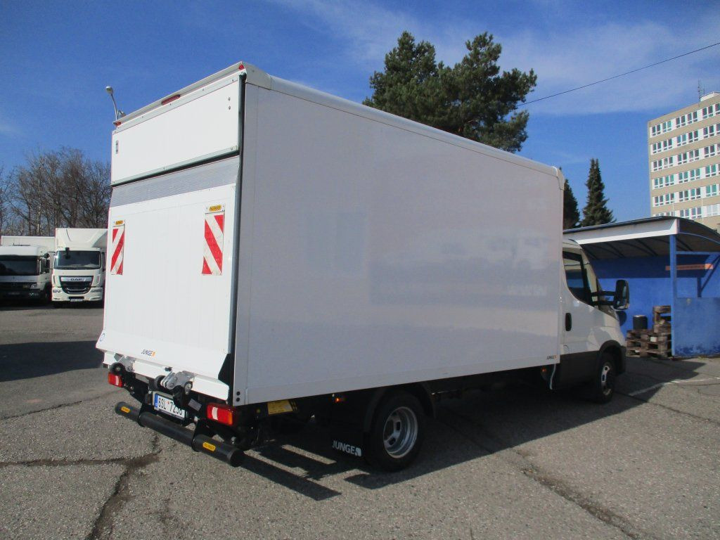 Iveco 35C16 Daily,2.3L Palfinger - Furgoneta caja cerrada: foto 4 Iveco 35C16 Daily,2.3L Palfinger - Furgoneta caja cerrada: foto 4