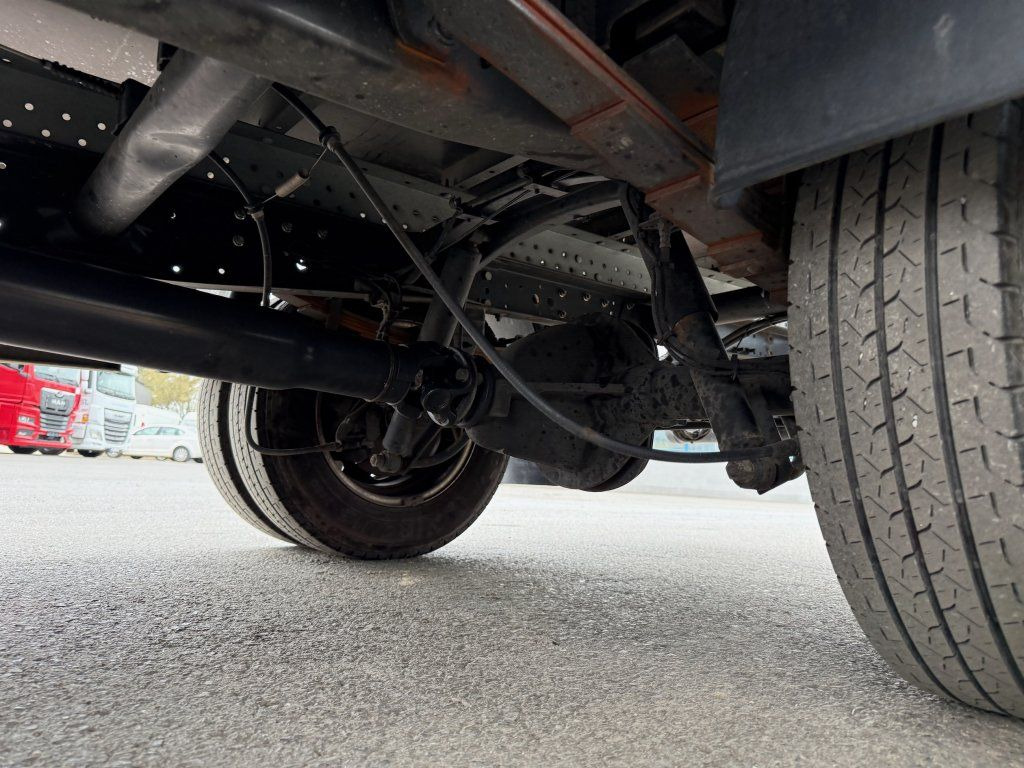 Furgoneta caja cerrada Iveco 35C16 Daily 3,0l: foto 13