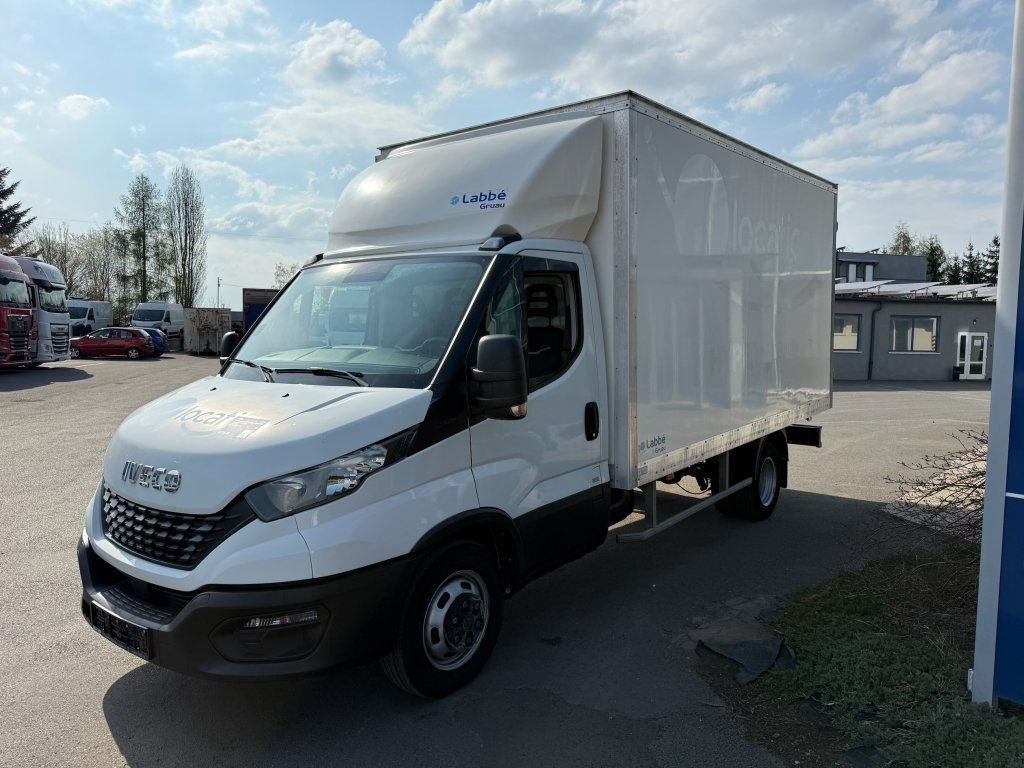 Furgoneta caja cerrada Iveco 35C16 Daily: foto 8