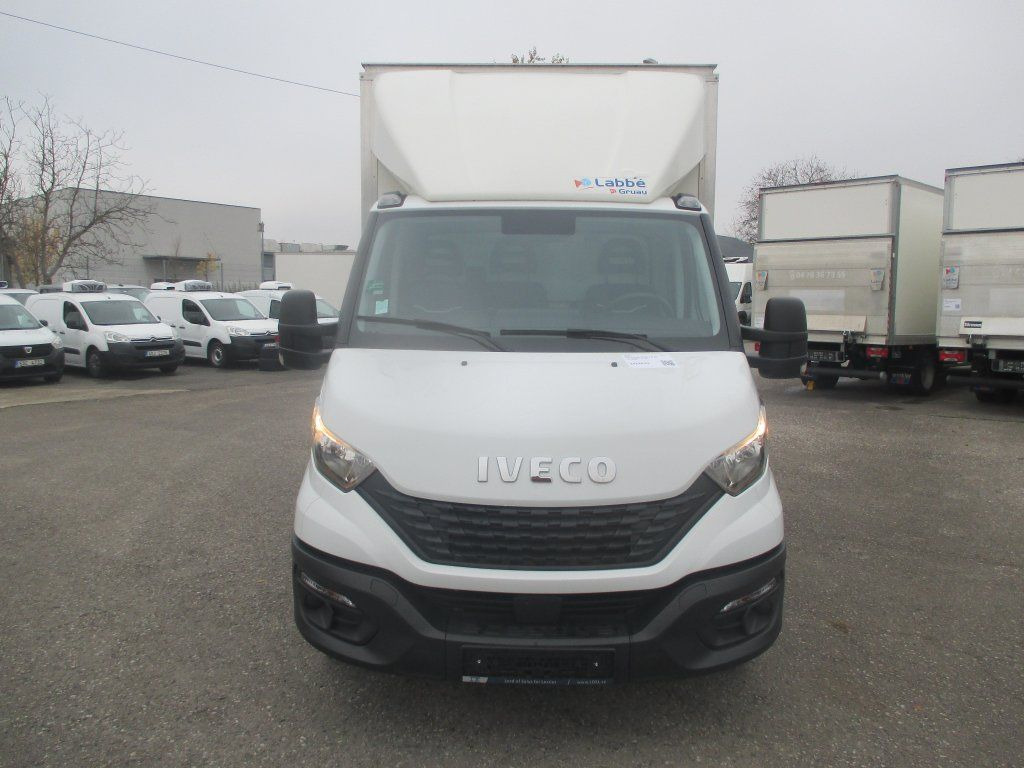 Iveco Daily 35C16 - Furgoneta caja cerrada: foto 2 Iveco Daily 35C16 - Furgoneta caja cerrada: foto 2