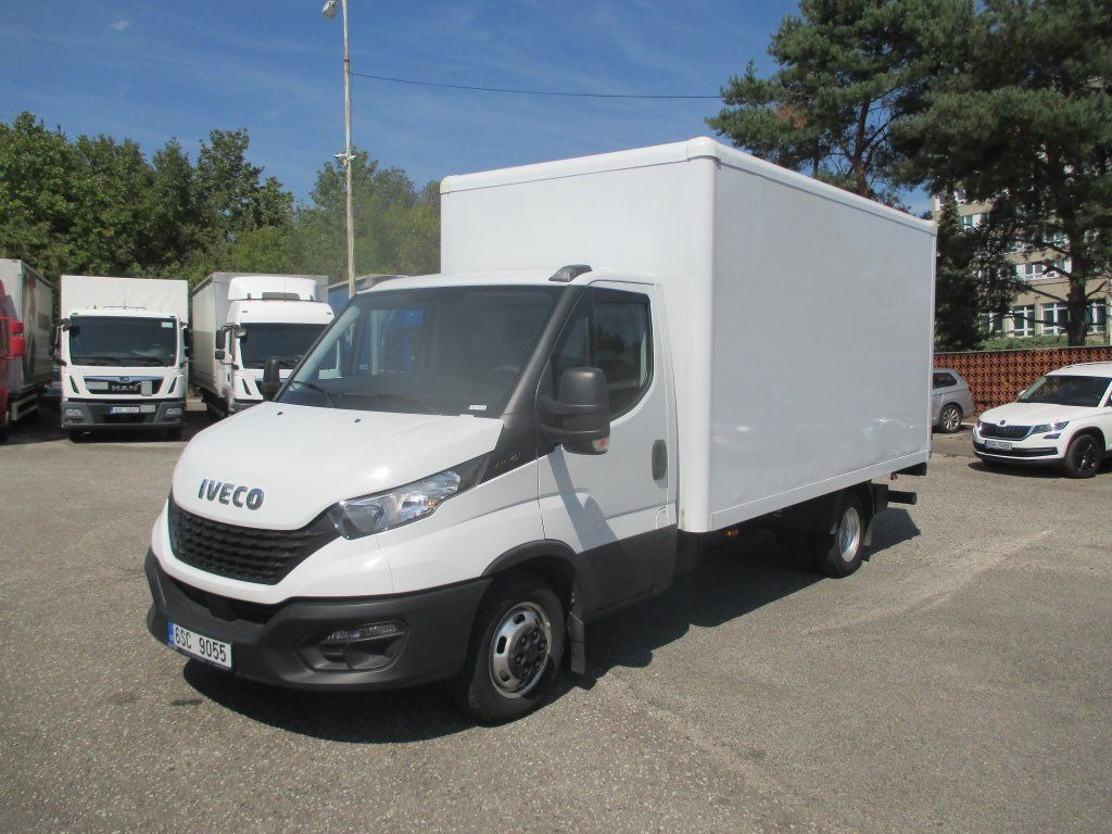 Iveco Daily 35C16 - Furgoneta caja cerrada: foto 1 Iveco Daily 35C16 - Furgoneta caja cerrada: foto 1