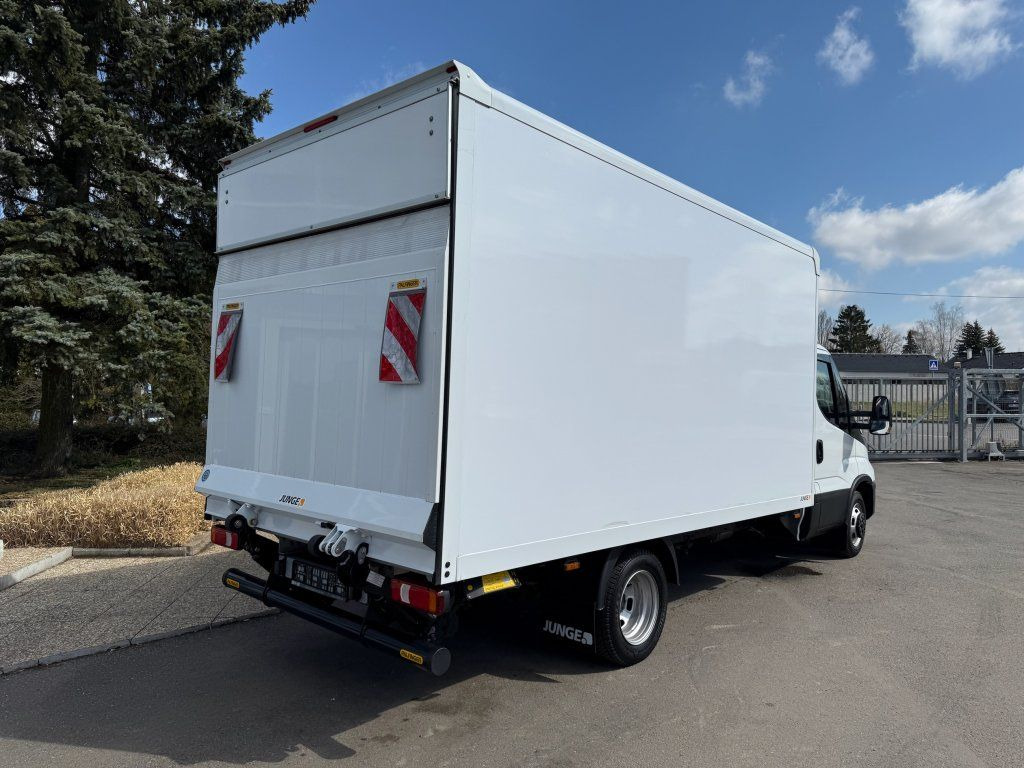 Iveco Daily 35C16 - Furgoneta caja cerrada: foto 4 Iveco Daily 35C16 - Furgoneta caja cerrada: foto 4