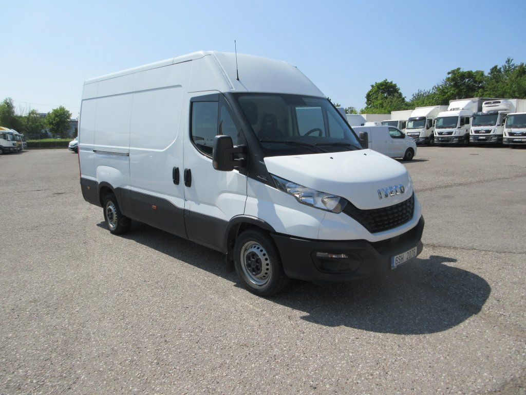 Iveco Daily 35S16 - Furgón: foto 1 Iveco Daily 35S16 - Furgón: foto 1