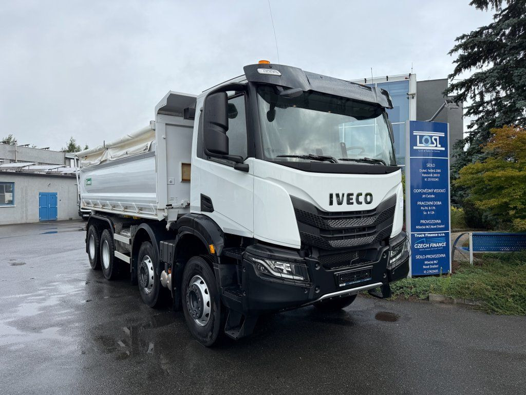 Iveco X-Way 480 S3 8x4 EURO 6 - Camión volquete: foto 2 Iveco X-Way 480 S3 8x4 EURO 6 - Camión volquete: foto 2