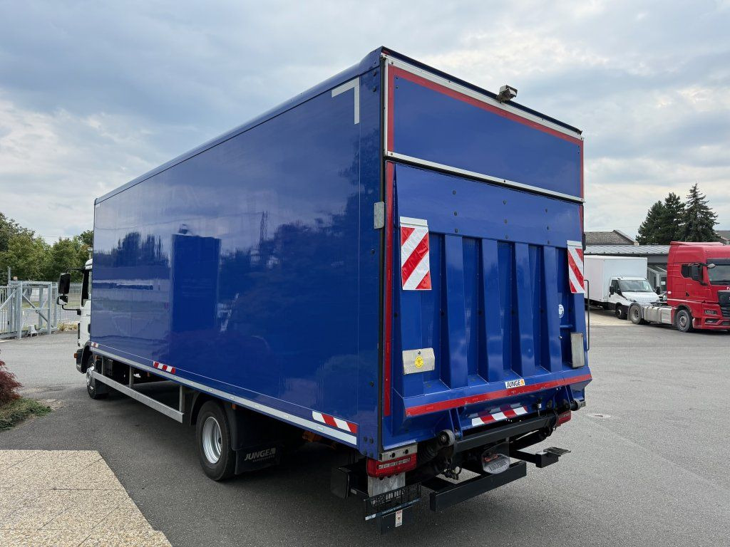 MAN TGL12.220 EURO 6 - Camión caja cerrada: foto 5 MAN TGL12.220 EURO 6 - Camión caja cerrada: foto 5