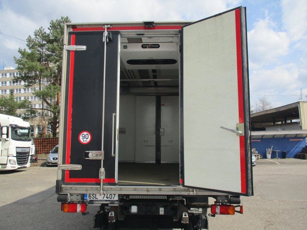 Camión frigorífico MAN TGM 12.250,Izotherm: foto 11