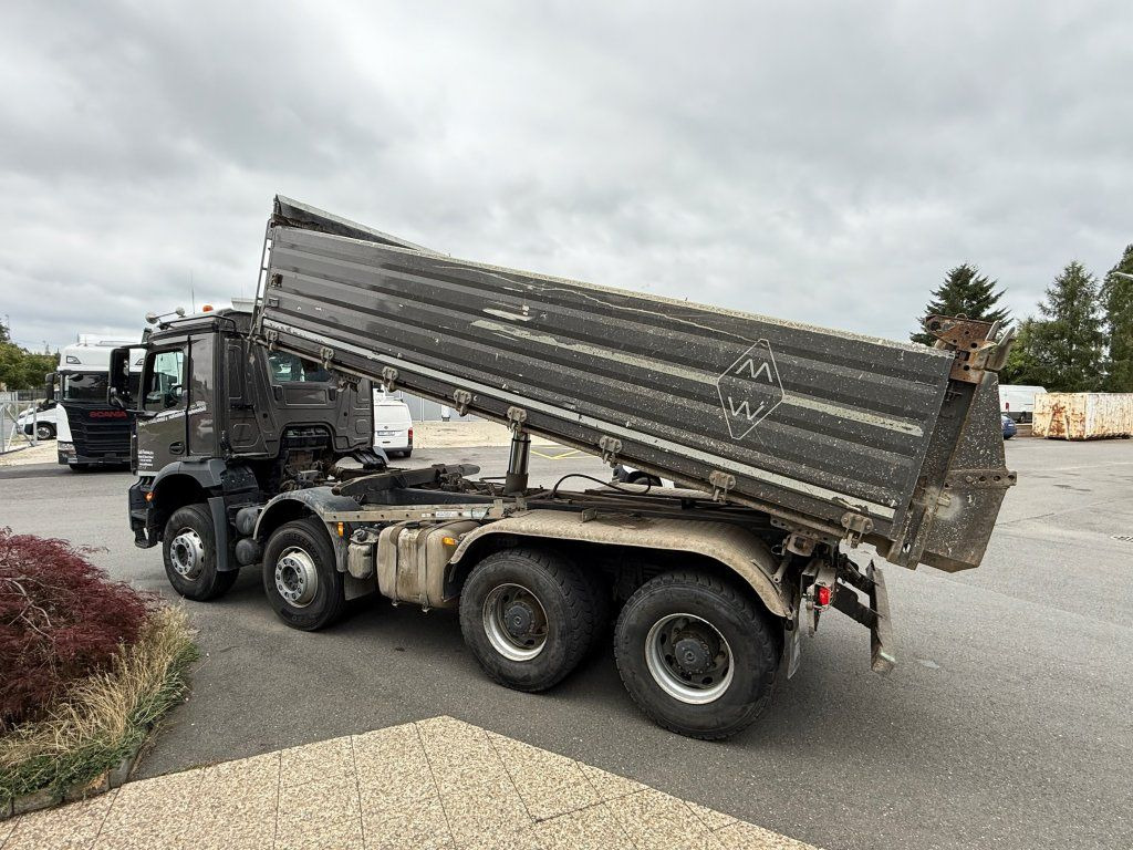 Mercedes-Benz 3243 Arocs 8x4 S3 Euro 6 - Camión volquete: foto 4 Mercedes-Benz 3243 Arocs 8x4 S3 Euro 6 - Camión volquete: foto 4