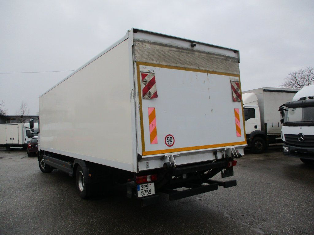 Mercedes-Benz Atego 1223 - Camión caja cerrada: foto 4 Mercedes-Benz Atego 1223 - Camión caja cerrada: foto 4