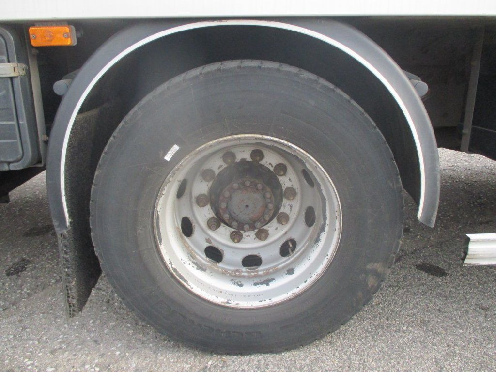 Camión frigorífico Renault D18 320: foto 19