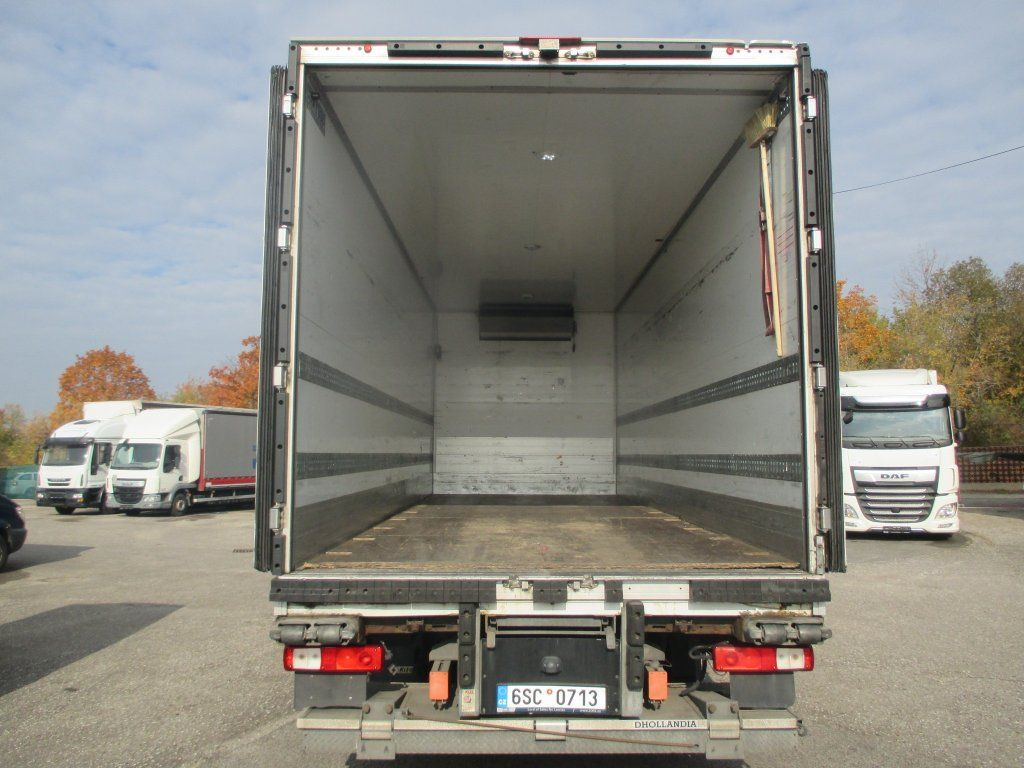 Camión frigorífico Renault D18 320: foto 8