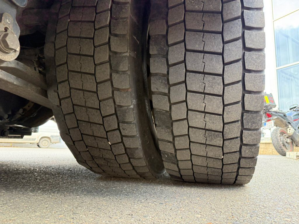 Camión frigorífico Renault Premium 460: foto 8