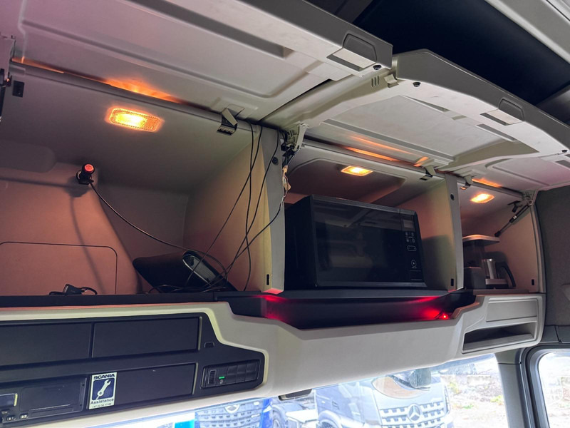Scania R540 6x4 | RETARDER | FULL AIR | GOLD SERVICE HISTORY GOLD SERVICE HISTORY - Cabeza tractora: foto 4 Scania R540 6x4 | RETARDER | FULL AIR | GOLD SERVICE HISTORY GOLD SERVICE HISTORY - Cabeza tractora: foto 4