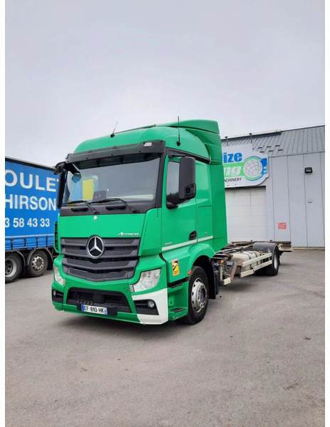 Mercedes-Benz Actros 1836 Chassis cab - Camión chasis: foto 1 Mercedes-Benz Actros 1836 Chassis cab - Camión chasis: foto 1