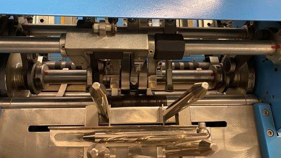 4 pockets cut-size pharmaceutical folding machine GUK FA 35-4-SVA 35 VAR insertable cut-size upright delivery GUK KS 310 - Plegadora de papel: foto 5 4 pockets cut-size pharmaceutical folding machine GUK FA 35-4-SVA 35 VAR insertable cut-size upright delivery GUK KS 310 - Plegadora de papel: foto 5