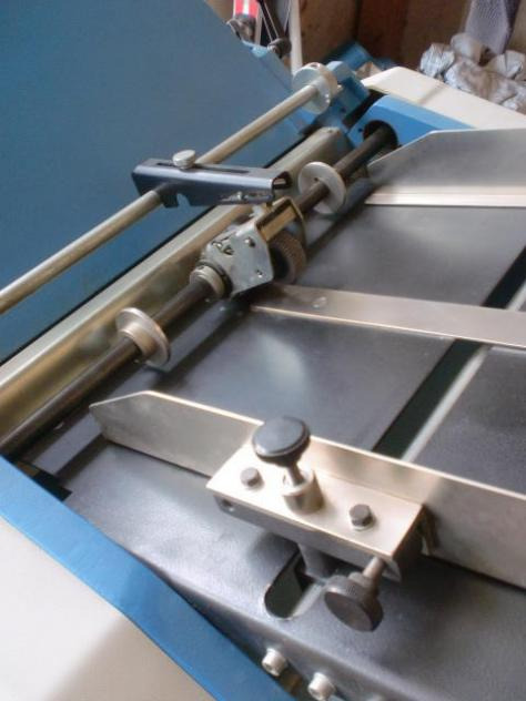 GUK FA 35-4-R1 buckle plate folding machine - Plegadora de papel: foto 3 GUK FA 35-4-R1 buckle plate folding machine - Plegadora de papel: foto 3