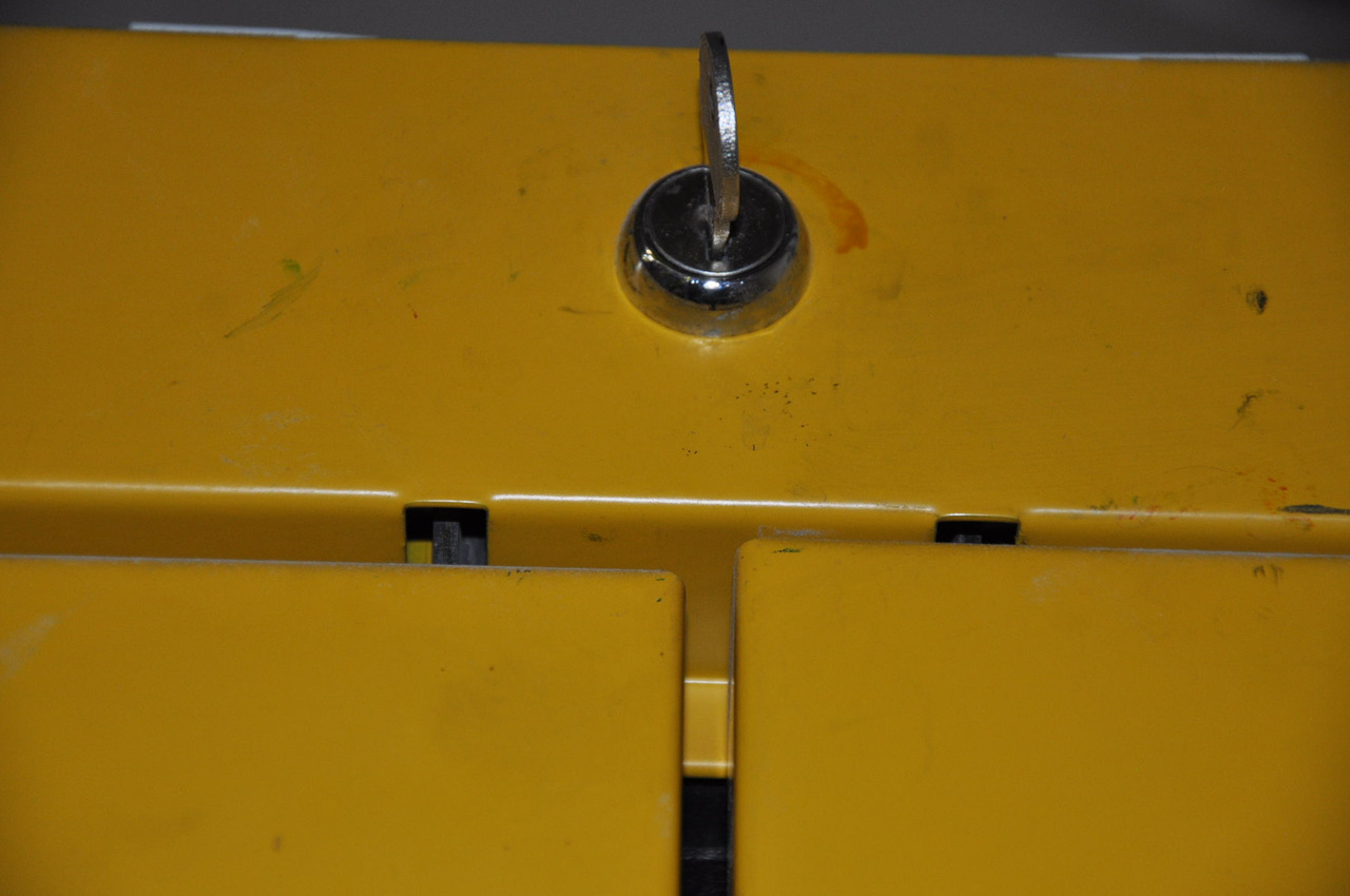 Genios hazardous materials cabinet / safety cabinet / fire protection cabinet / laboratory cabinet - Equipo de taller: foto 2 Genios hazardous materials cabinet / safety cabinet / fire protection cabinet / laboratory cabinet - Equipo de taller: foto 2