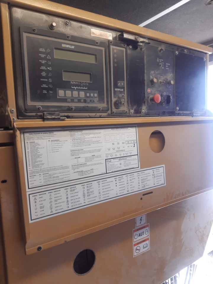 CATERPILLAR 3508 1100 kVa - Generador industriale: foto 4 CATERPILLAR 3508 1100 kVa - Generador industriale: foto 4