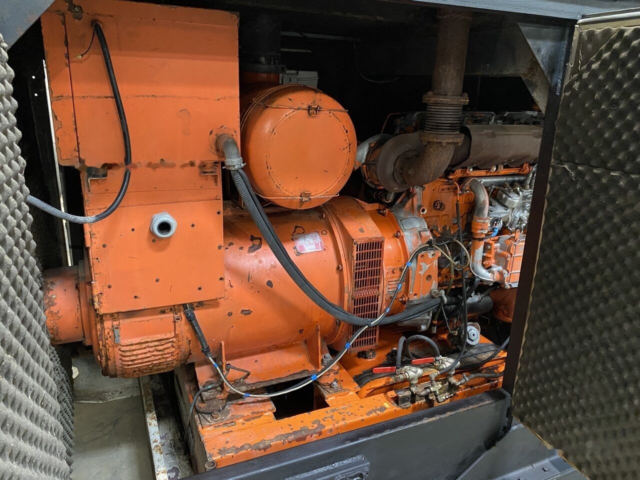 IVECO 250 kVa 8210SRI - Generador industriale: foto 4 IVECO 250 kVa 8210SRI - Generador industriale: foto 4