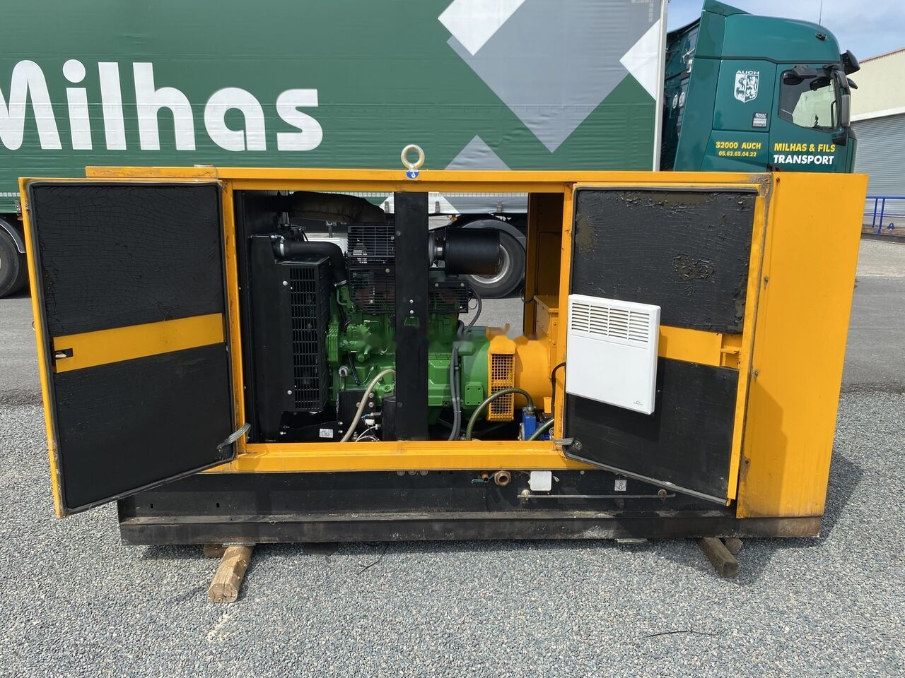 SDMO 80 kVa John Deere - Generador industriale: foto 5 SDMO 80 kVa John Deere - Generador industriale: foto 5