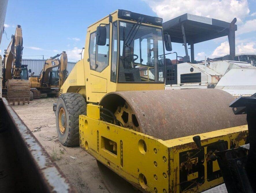 Bomag BW216 D-3 - Compactador: foto 1 Bomag BW216 D-3 - Compactador: foto 1