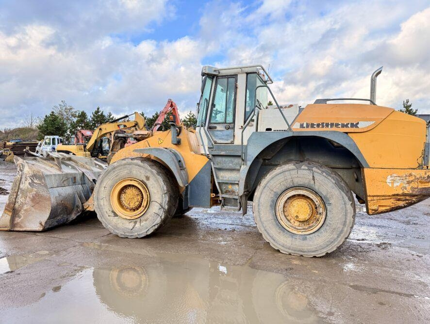 Liebherr L564 - Cargadora de ruedas: foto 2 Liebherr L564 - Cargadora de ruedas: foto 2